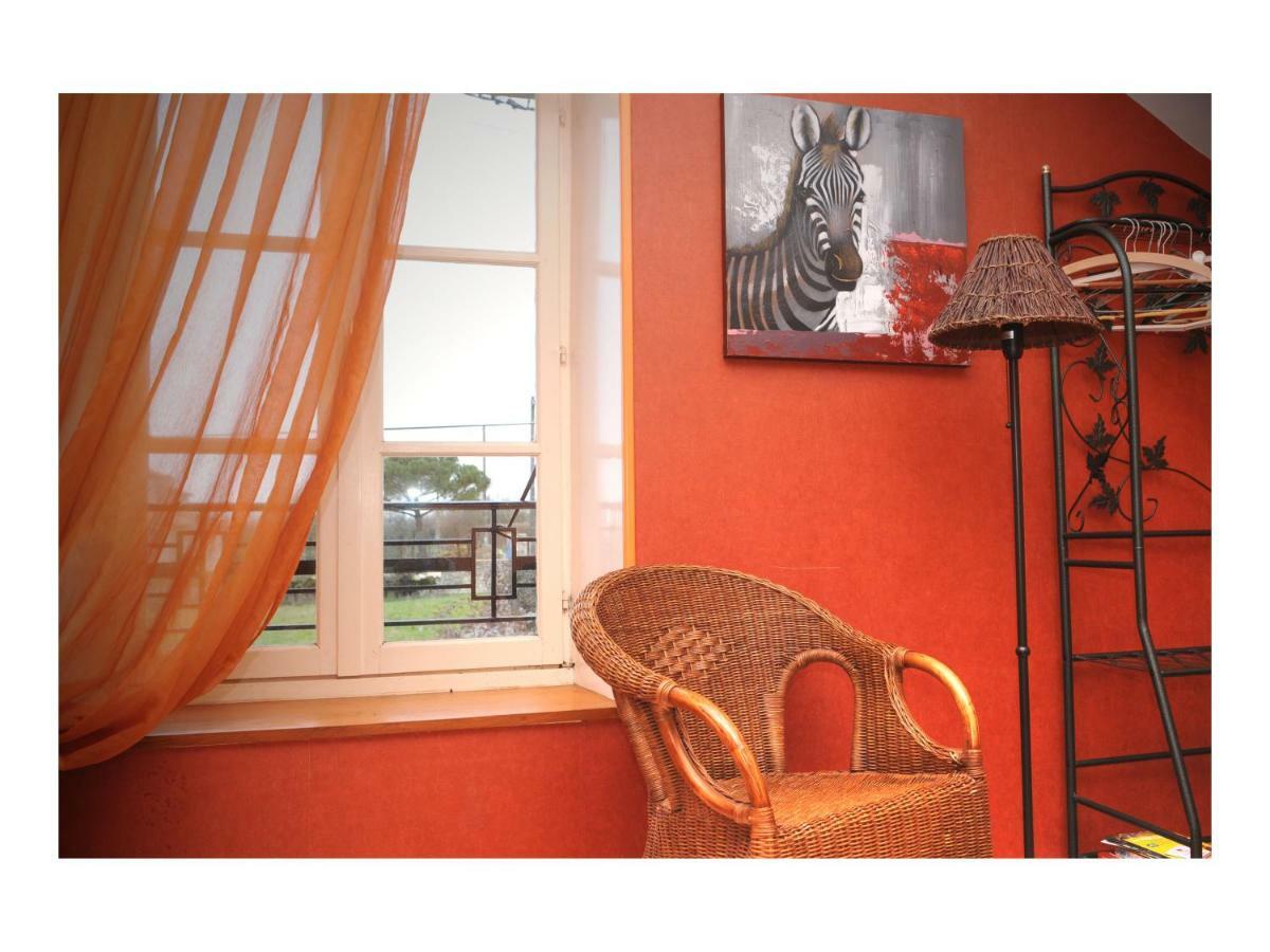 Hotel Les Vieilles Vignes à Thorigne Extérieur photo