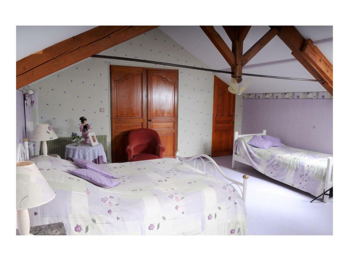 Hotel Les Vieilles Vignes à Thorigne Extérieur photo