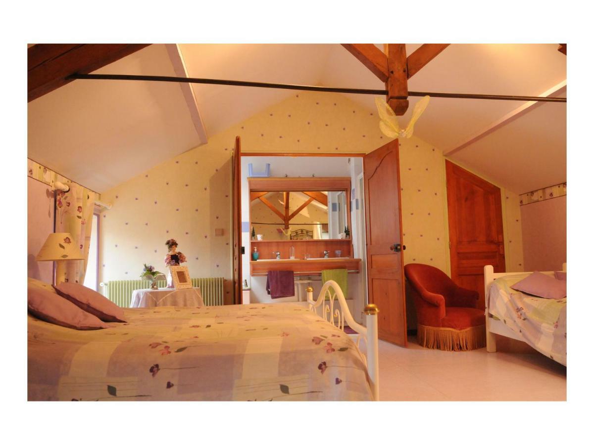 Hotel Les Vieilles Vignes à Thorigne Extérieur photo